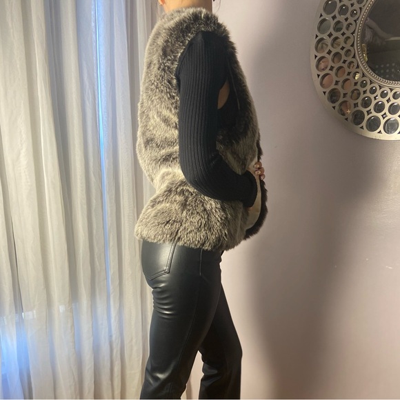 Faux Fur Vest - Picture 5 of 7